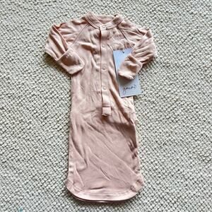 NWT Goumi Kids Rose Baby Gown SZ NB Newborn Snap Bamboo Pink Sleeper Organic